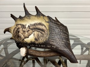 Grawerunek w łopacie daniela  -  konie